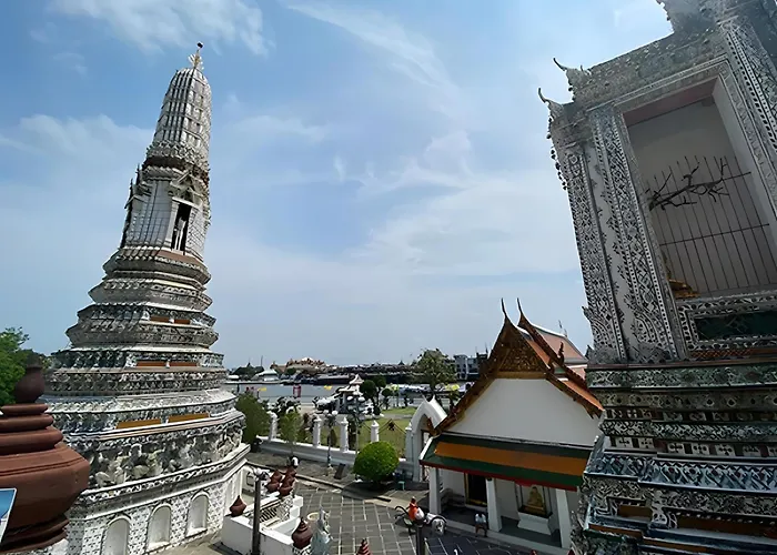 Go Siriraj Bkk โกอินน์ ศิริราช Bangkok